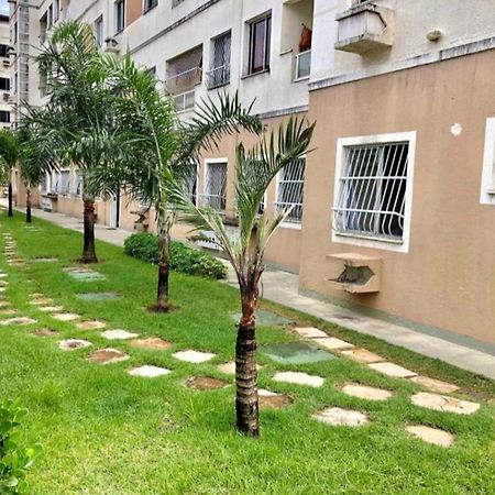 Apt2 Piscina Netflix Wifi Ar Cond Prox A 2 Shoppigns フォルタレザ エクステリア 写真