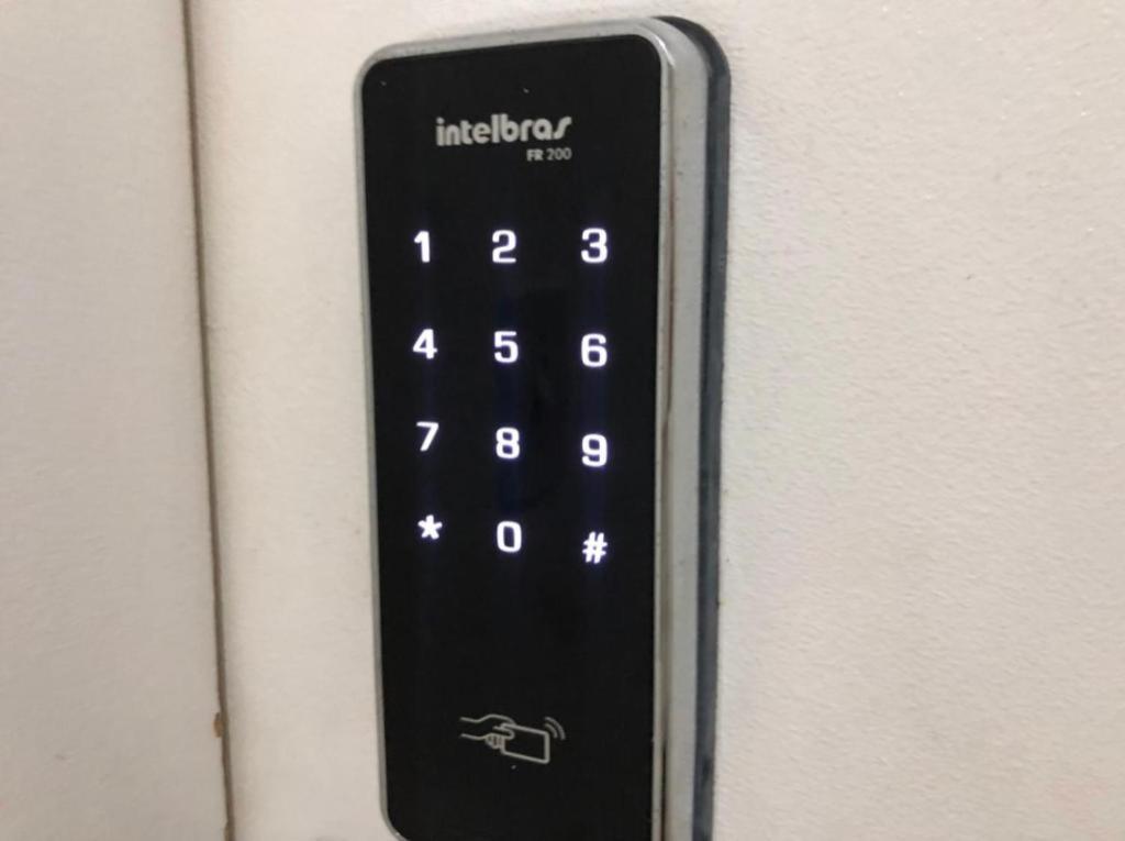 Apt2 Piscina Netflix Wifi Ar Cond Prox A 2 Shoppigns フォルタレザ エクステリア 写真